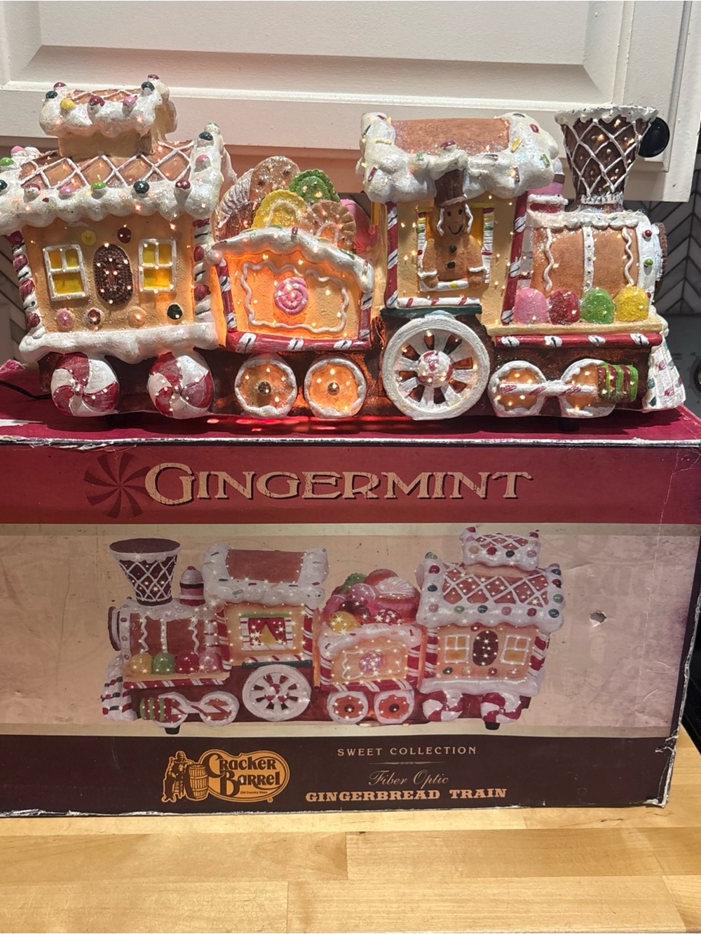 Cracker Barrel Fiber Optic Light Up Gingerbread Train 19.5” Christmas